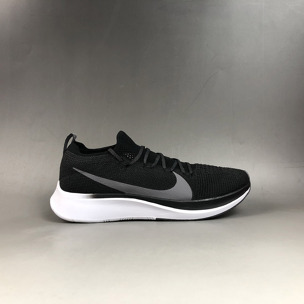 nike zoom fly women's black