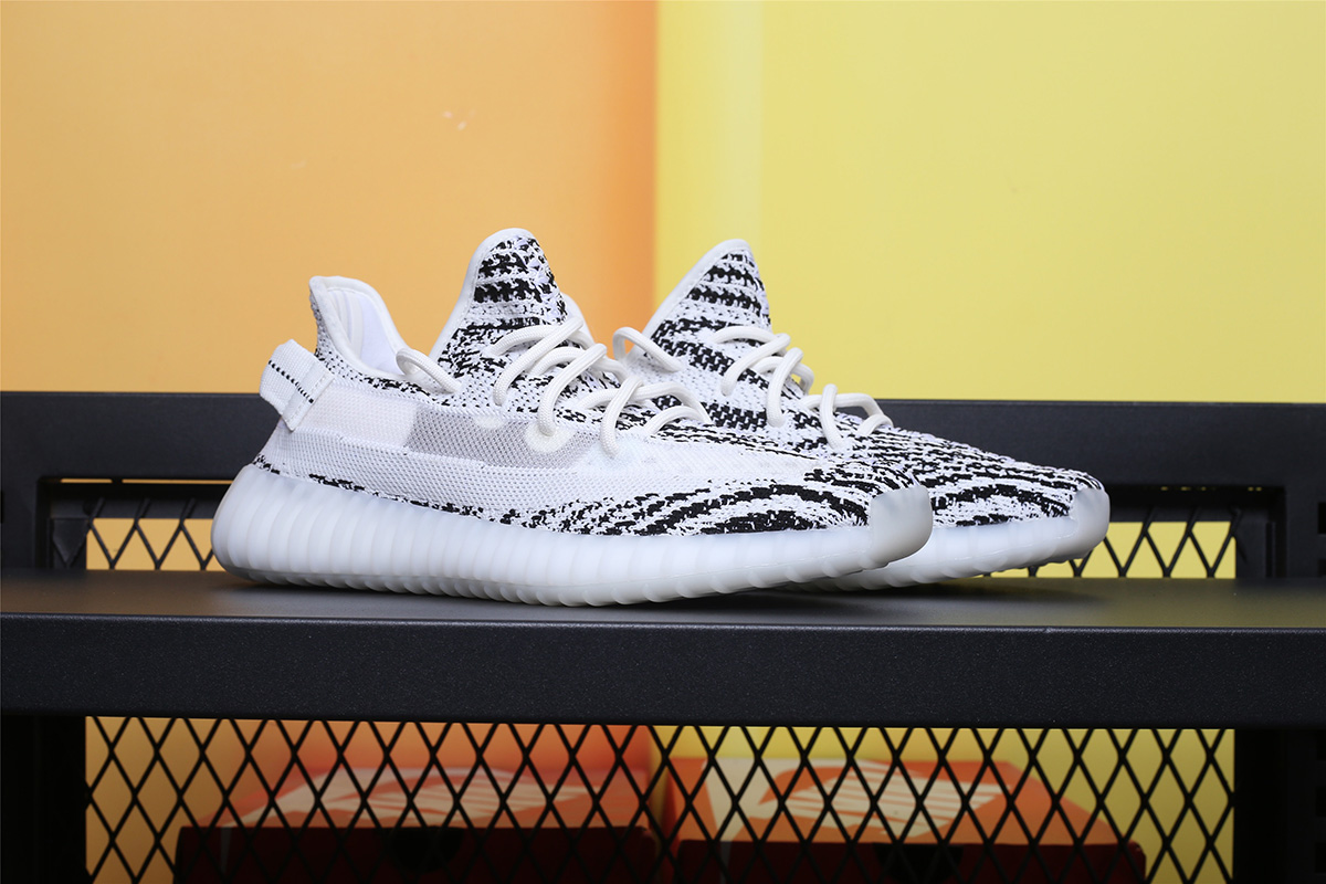 2019 yeezy zebra