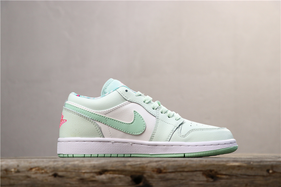 air jordan 1 low barely grey frosted spruce