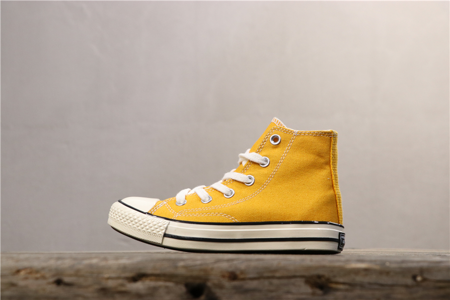 converse yellow sole
