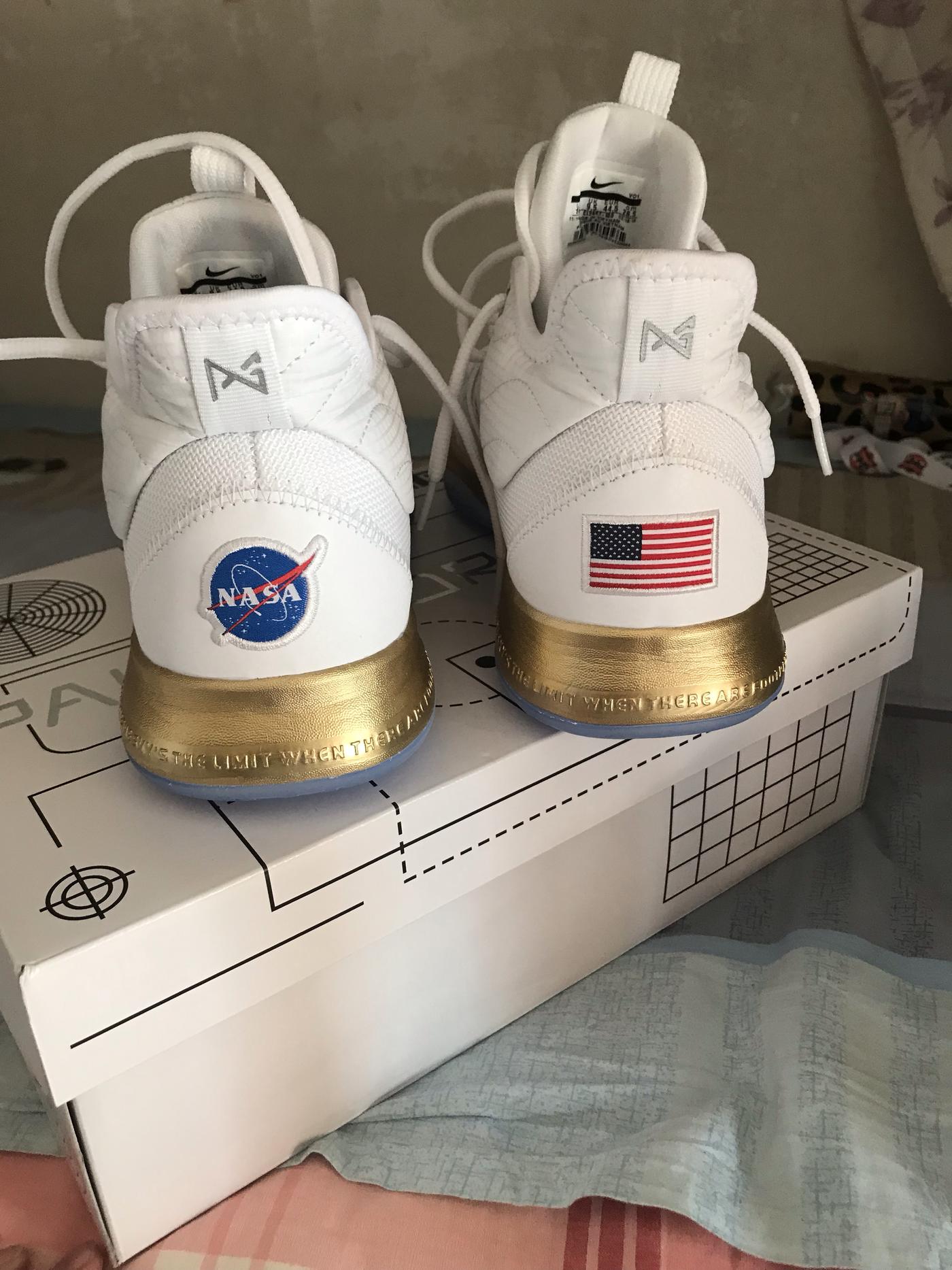 nike pg 3 nasa white gold