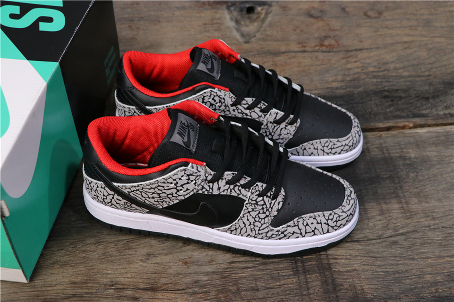 nike sb dunk low supreme black cement