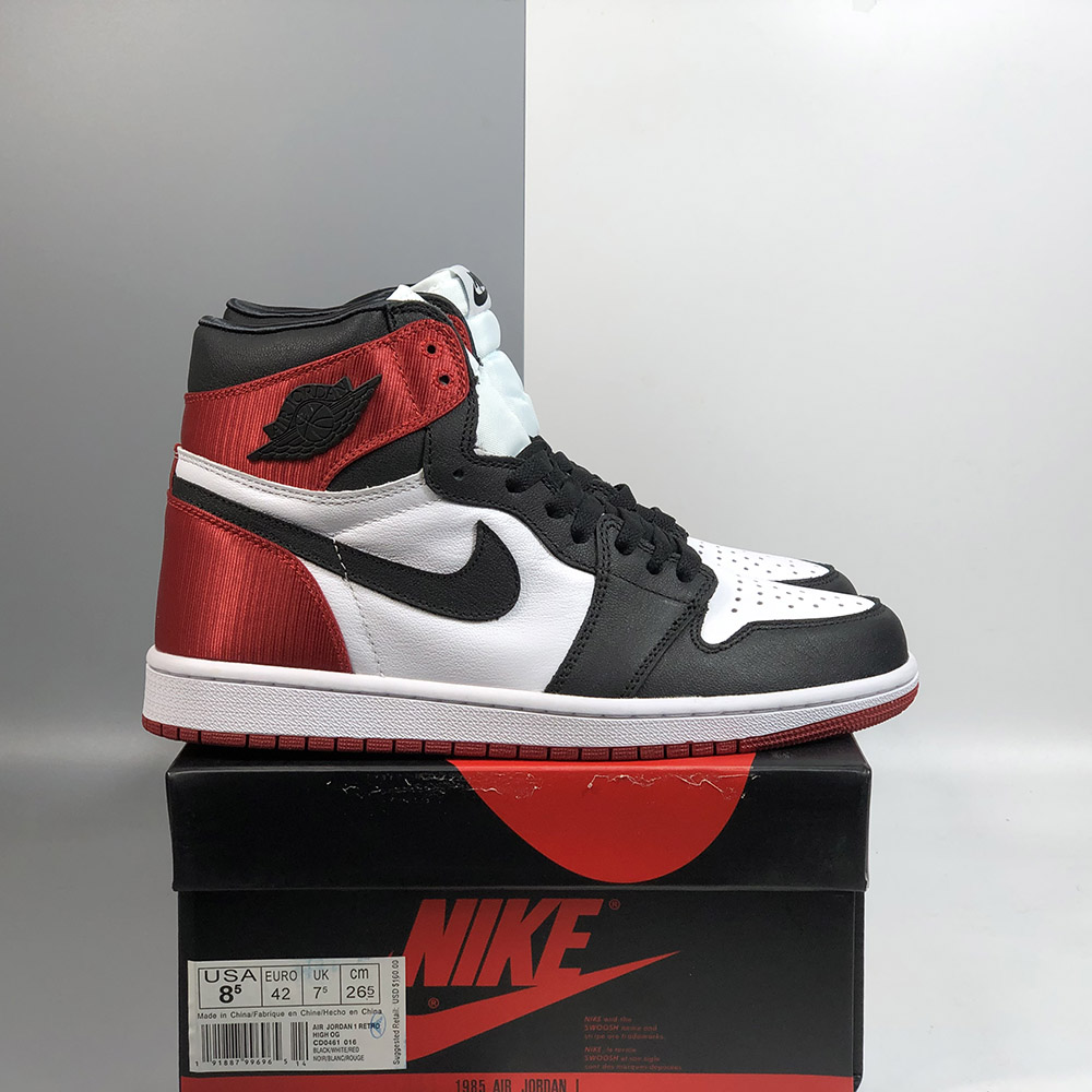 aj 1 satin black toe