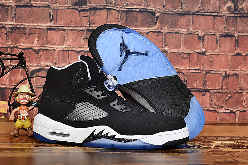 Air Jordan 5 Retro “Oreo” Black/Cool 