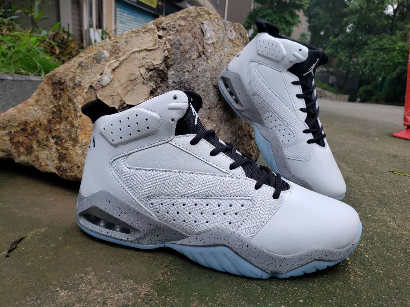 jordan lift off basketball shoes