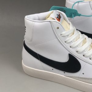 blazer mid 77 black sail