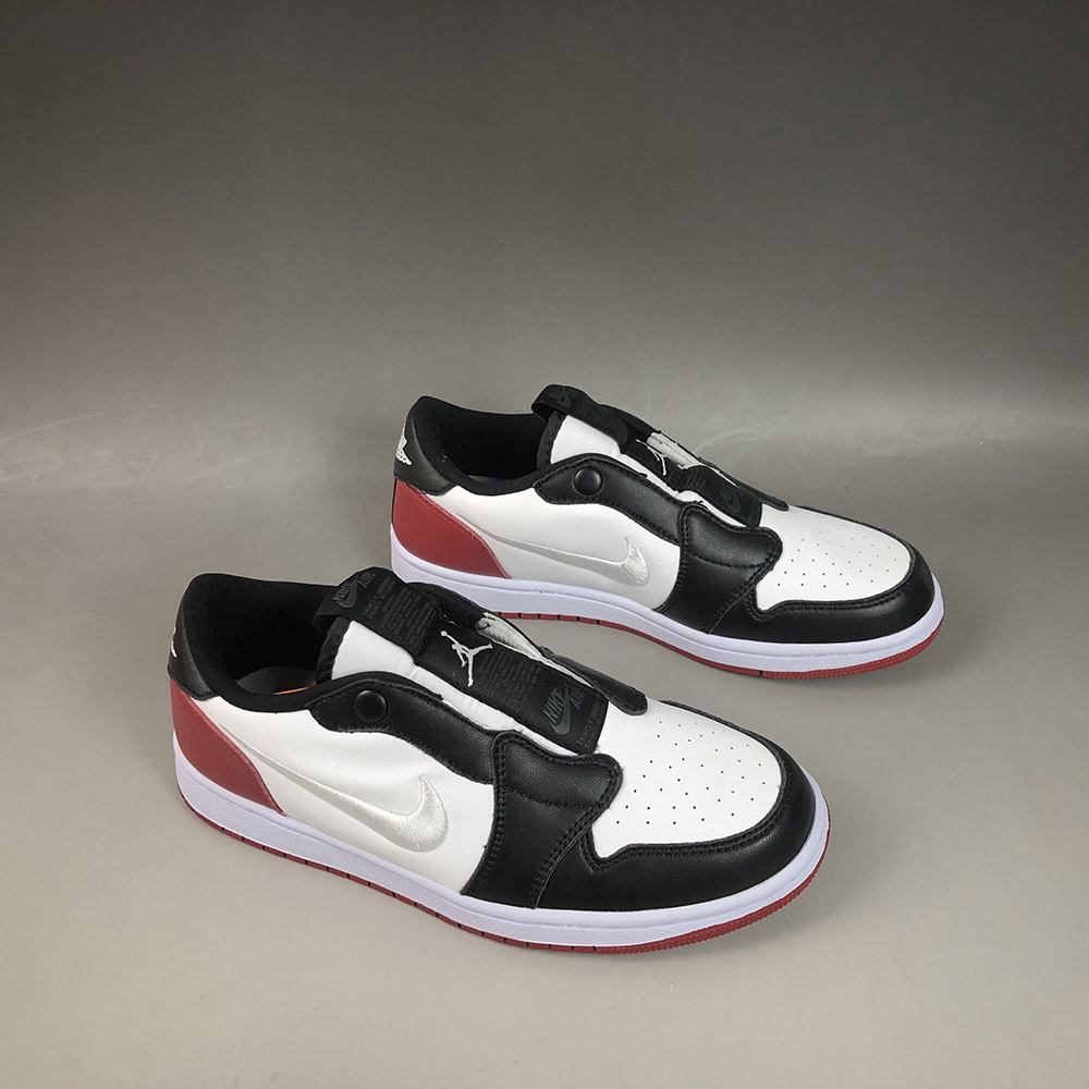 Air Jordan 1 Low Slip “Black Toe” On 