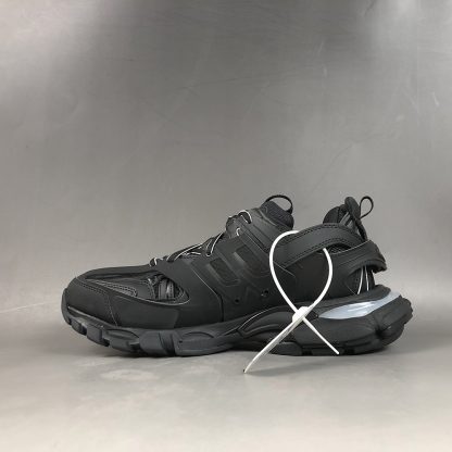 track sole trainers