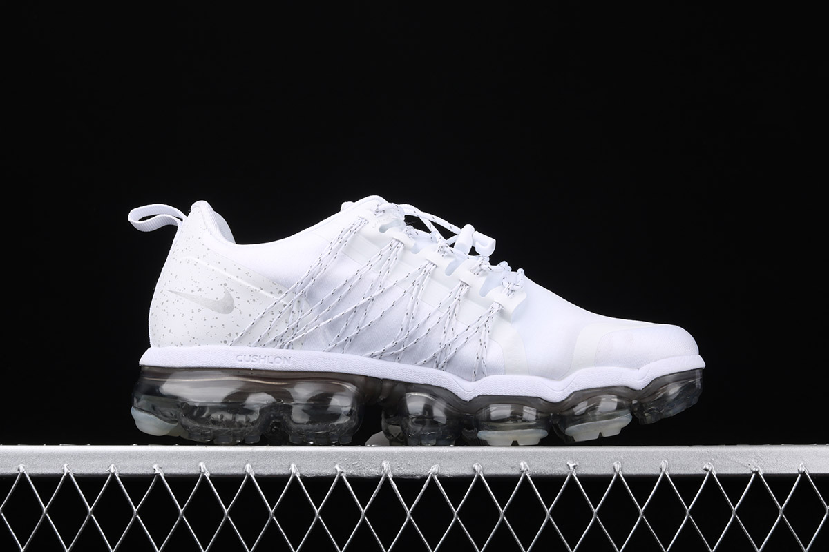 nike vapormax utility white