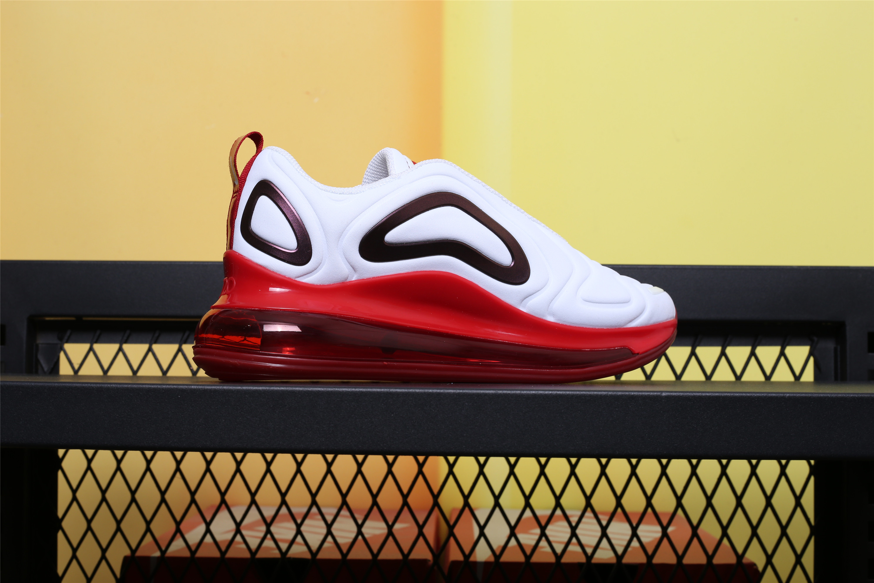 nike air max 720 gym red