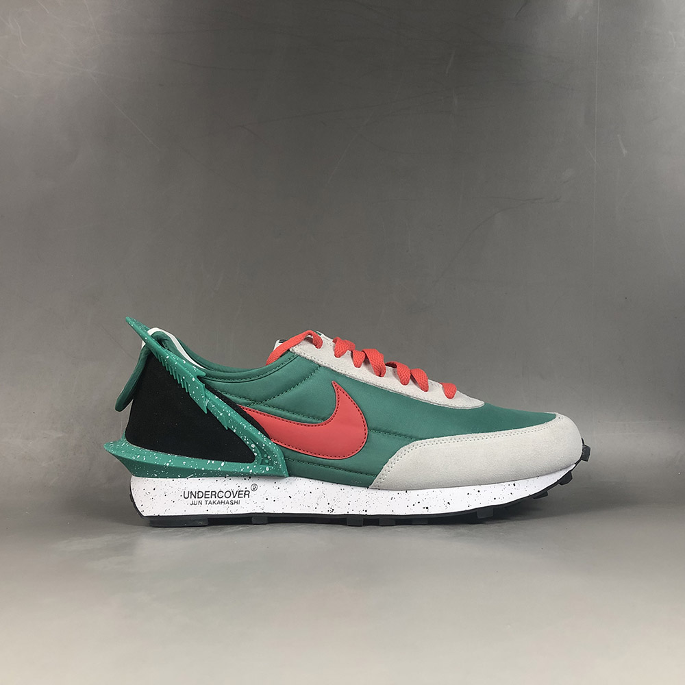 nike undercover daybreak lucky green