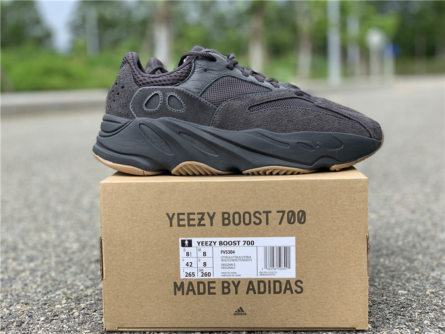 adidas Yeezy Boost 700 “Utility Black 