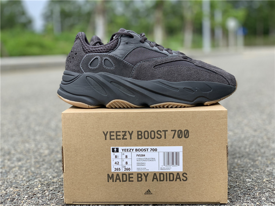 yeezy boost 700 utility black review