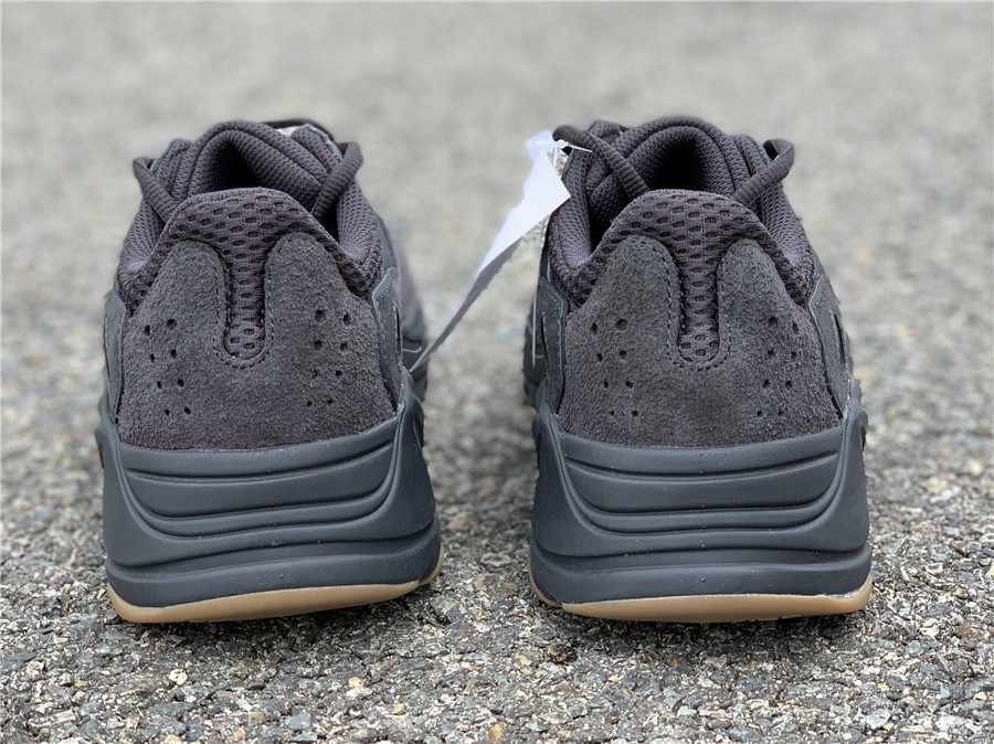adidas Yeezy Boost 700 “Utility Black” FV5304 For Sale – The Sole Line