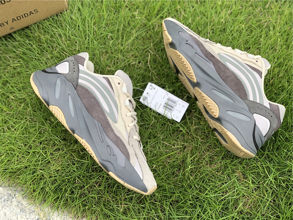 yeezy boost 700 v2 tephra fu7914