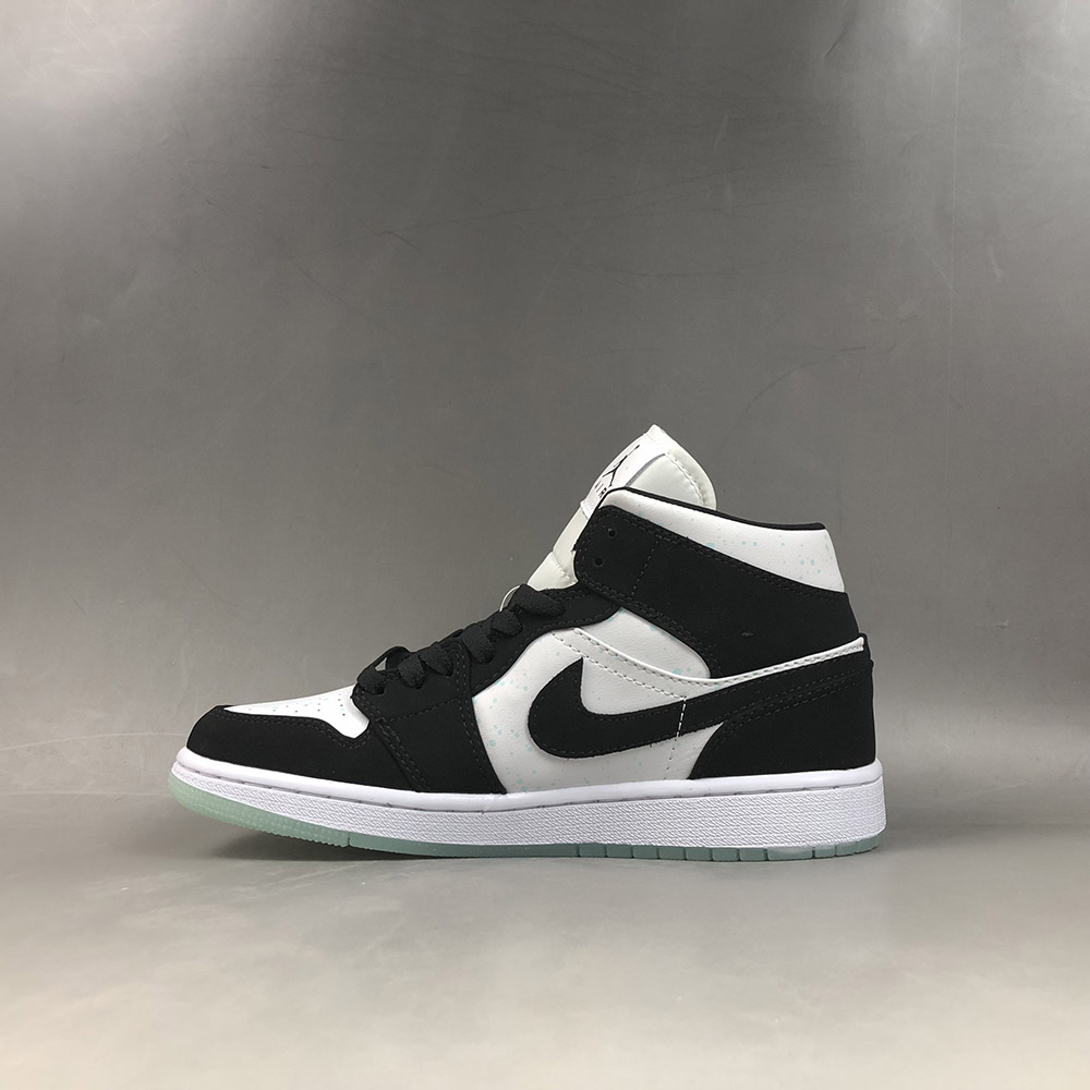 air jordan 1 mid black and white womens