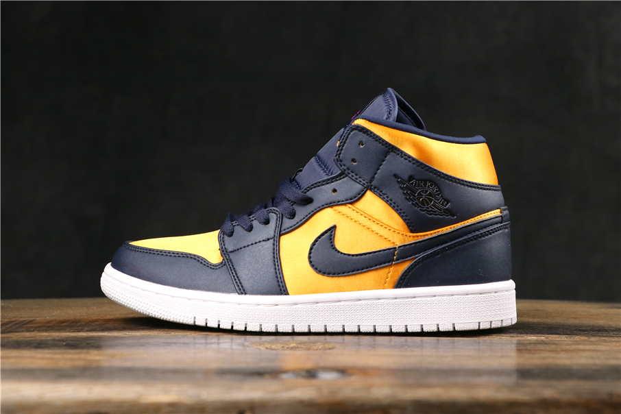 nike air jordan 1 mid premium