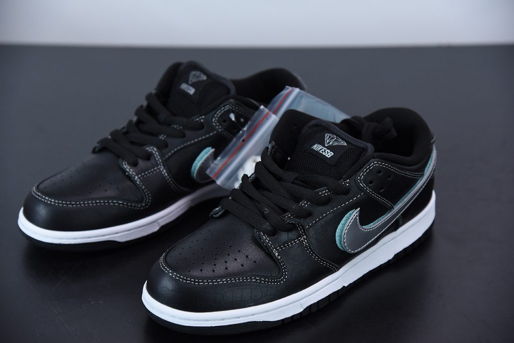 sb dunk diamond supply