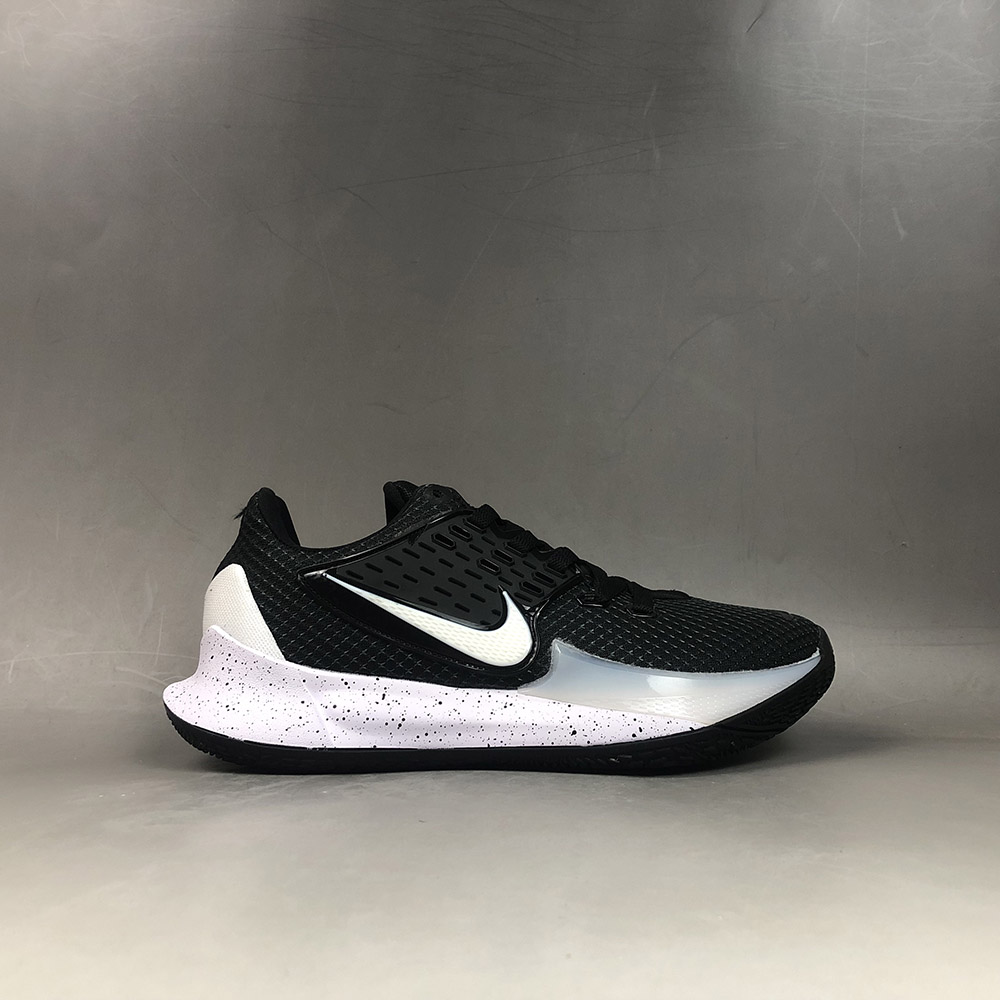 kyrie low black and white