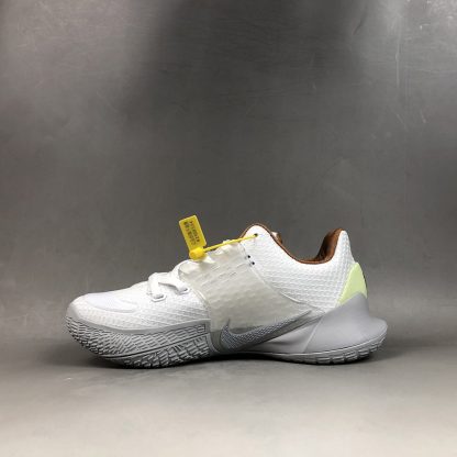 sandy cheeks kyrie 5