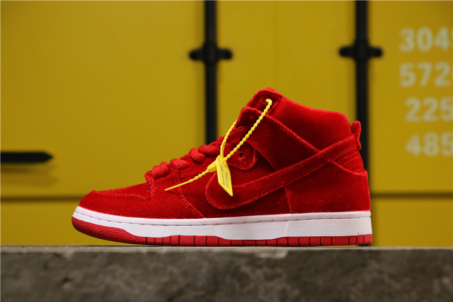 nike sb dunk high red velvet