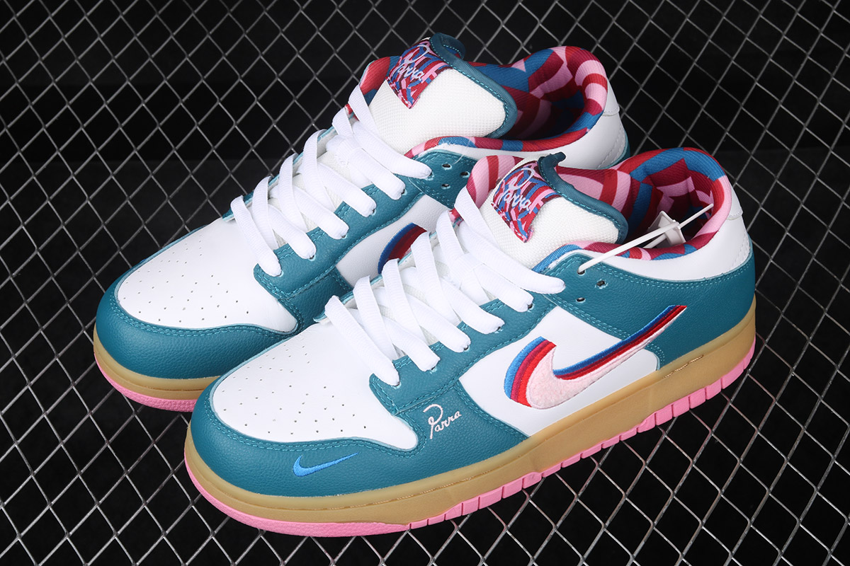 parra x nike sb dunk low friends and family