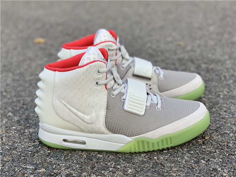 yeezy 2 platinum