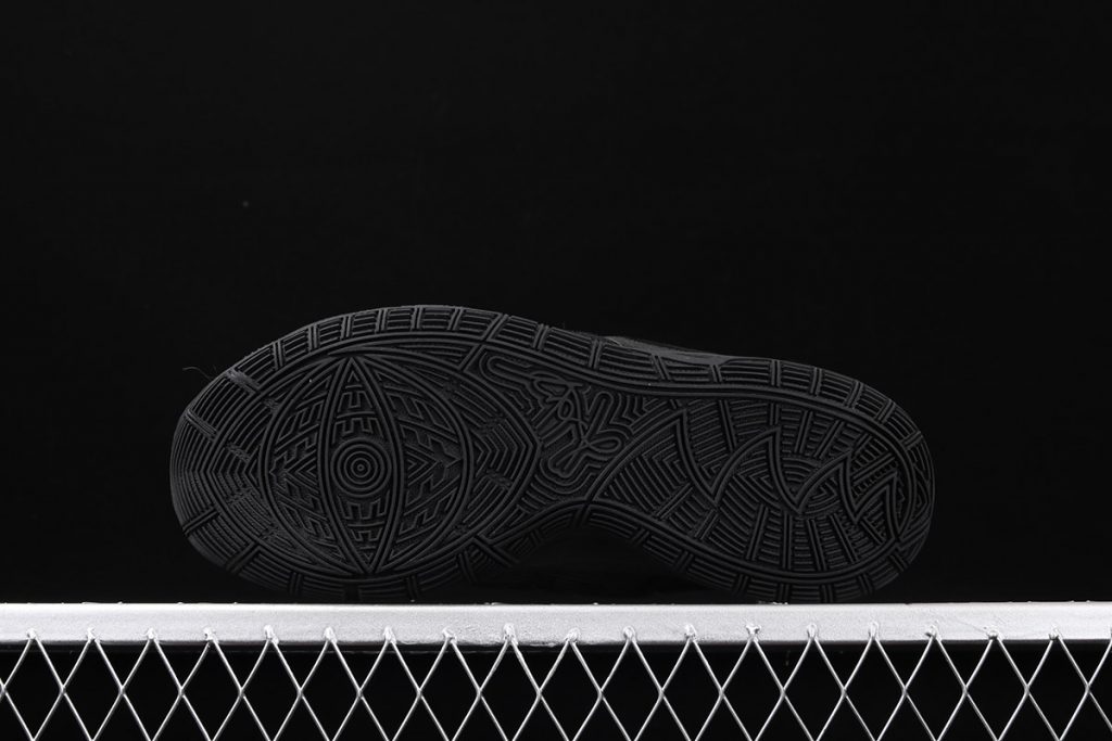 nike kyrie 6 triple black