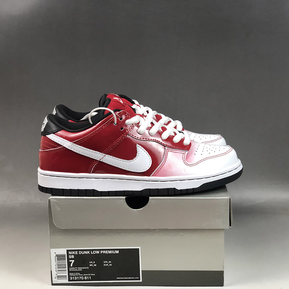 nike sb dunks red and white