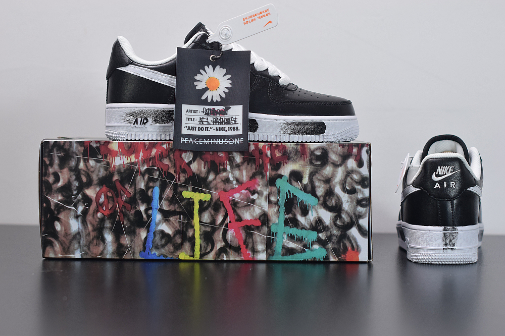 PEACEMINUSONE x Nike Air Force 1 Black/White For Sale – The Sole Line