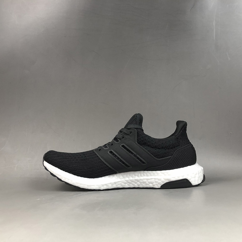 Uso Coscia Compagnia Adidas Ultra Boost Black And White Collezione Bruciare Circondato