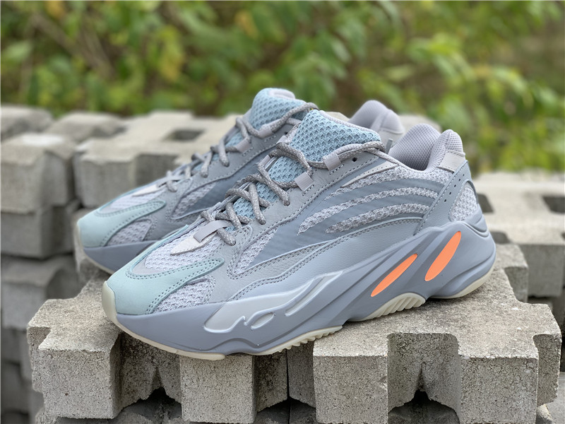 yeezy cement 700