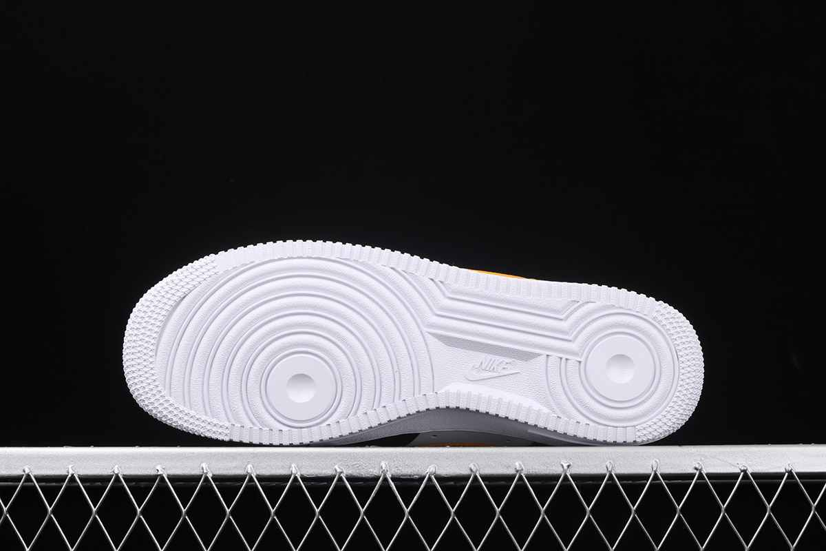 Nike-Air-Force-1-Low-Taxi-Black-University-Gold-White-2