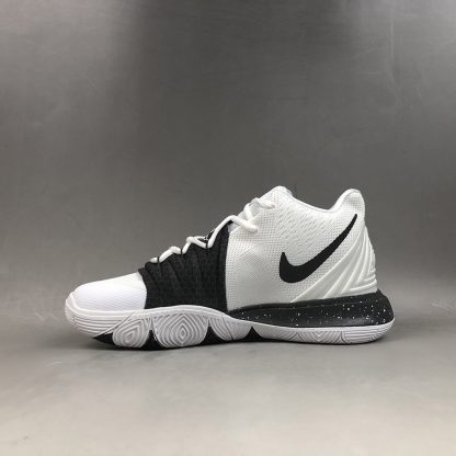 kyrie 5 team bank