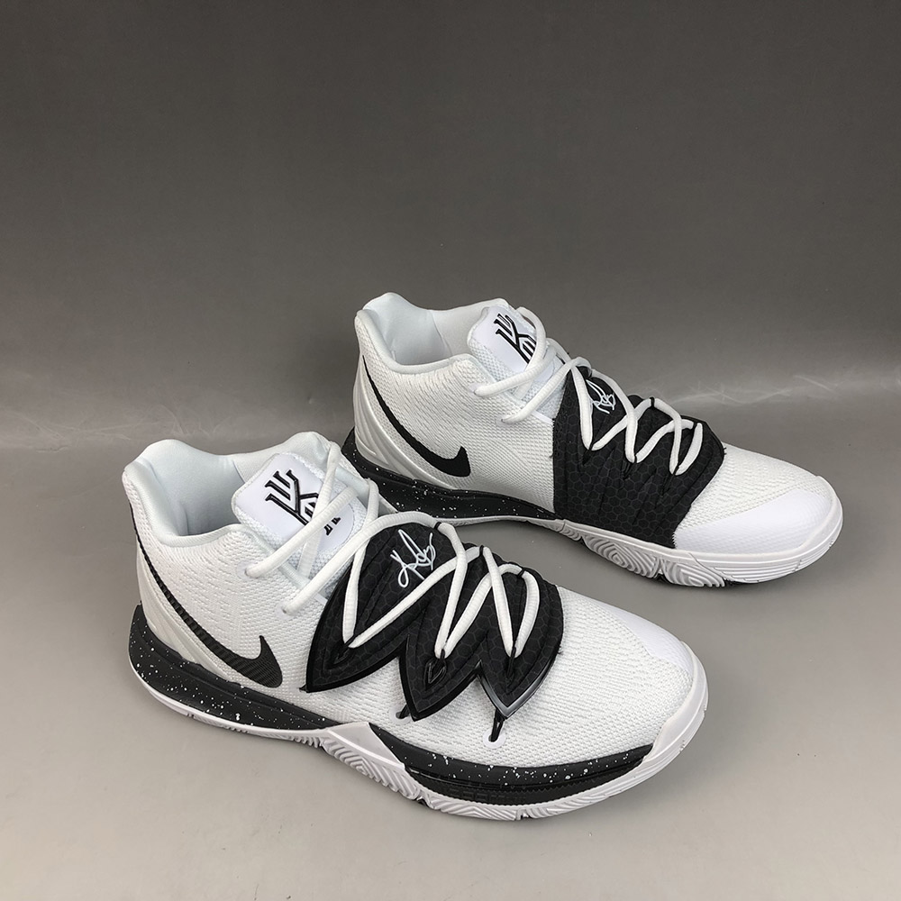 nike kyrie 5 white and black