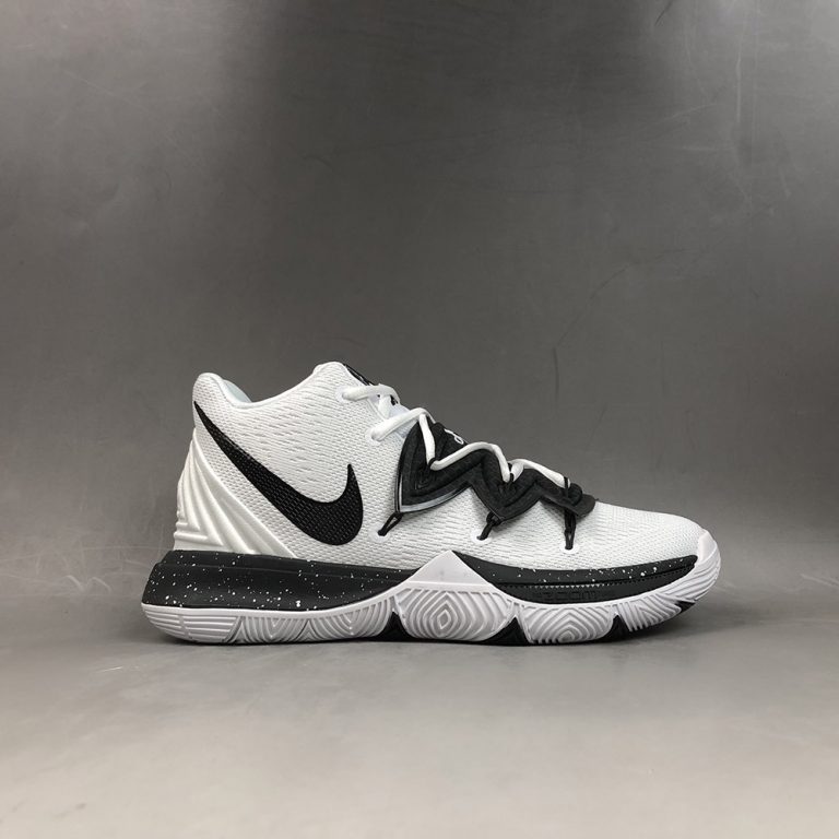 nike kyrie 5 team