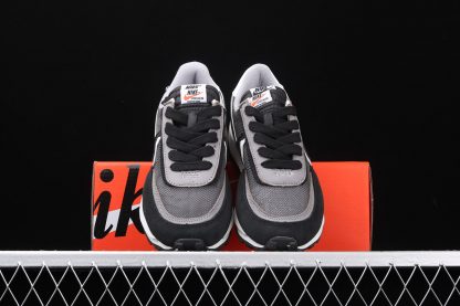 kids nike sacai