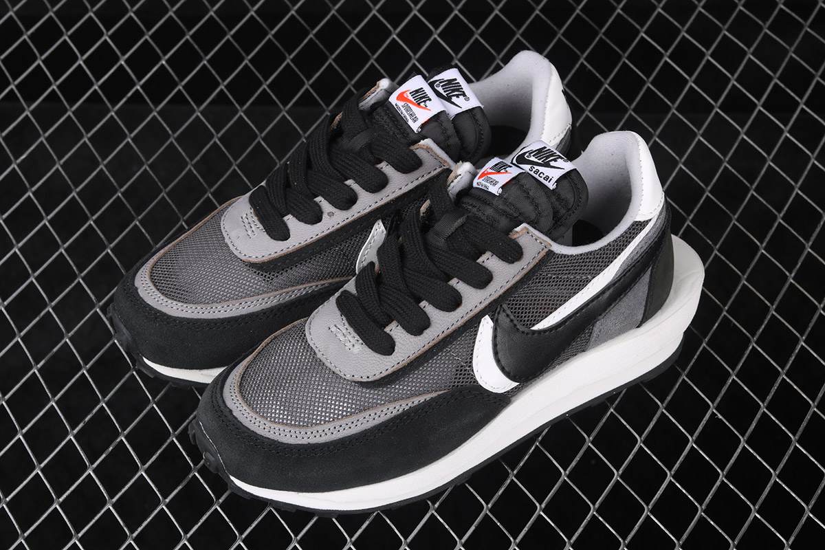 sacai x nike ldwaffle black