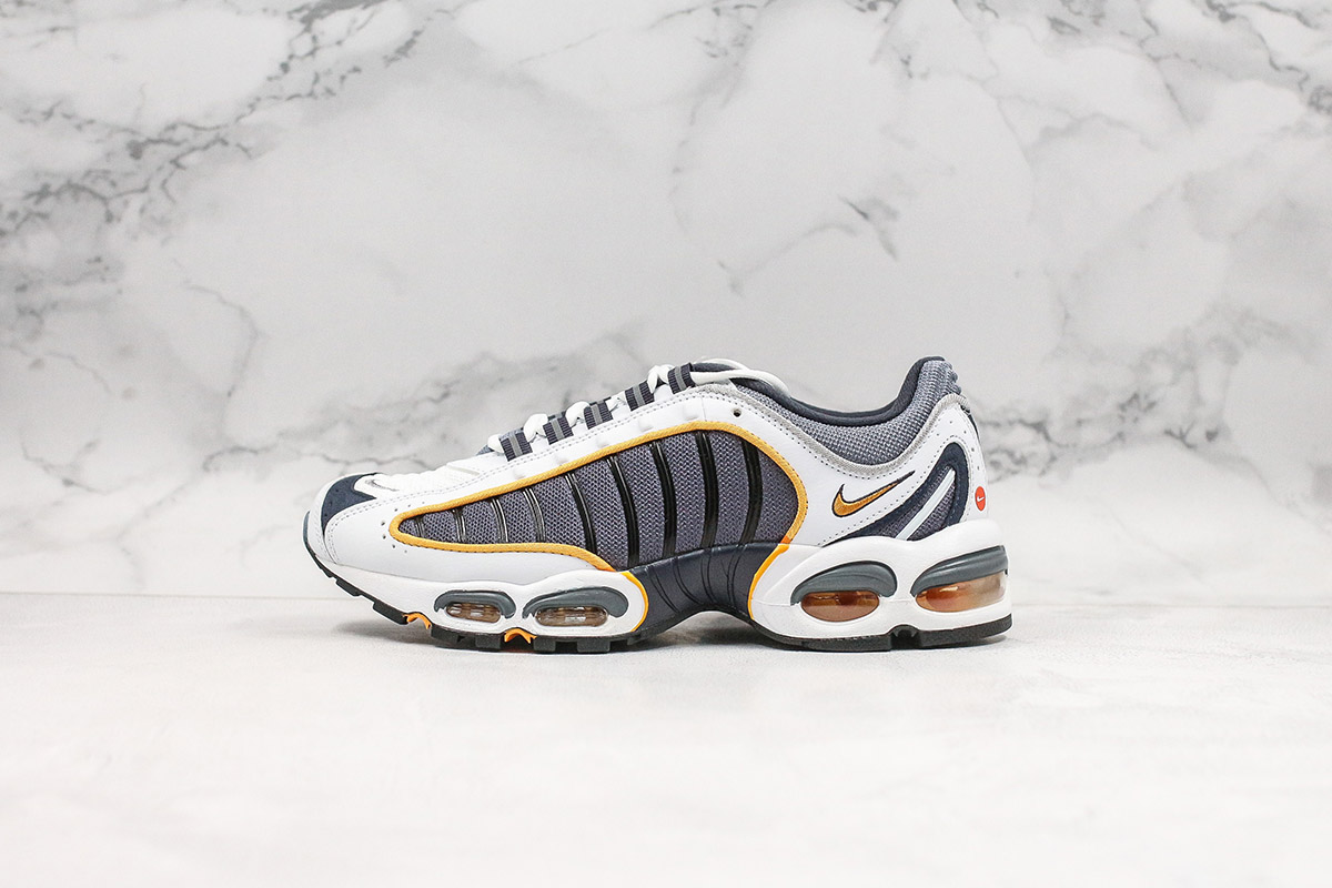 nike air max grey and gold