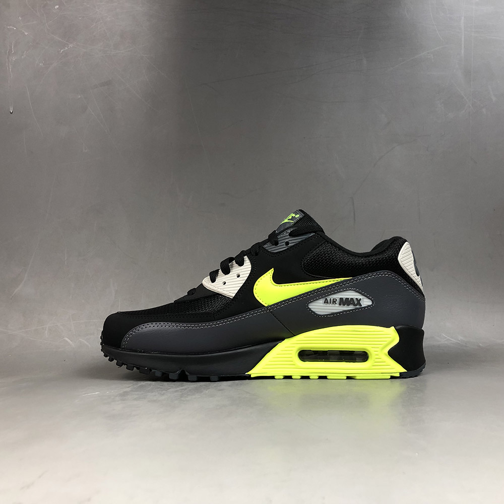 air max 90 volt black