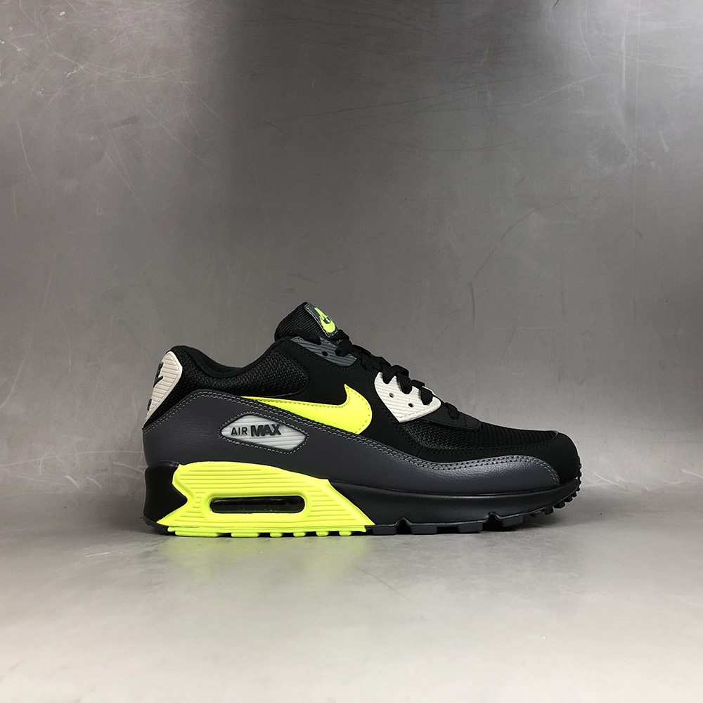 black and yellow air max 90