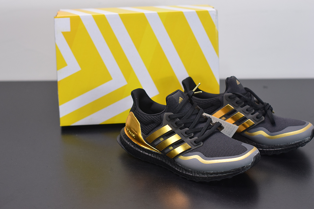 adidas ultra boost 4.0 black gold