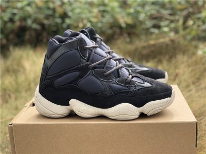 black yeezy 500
