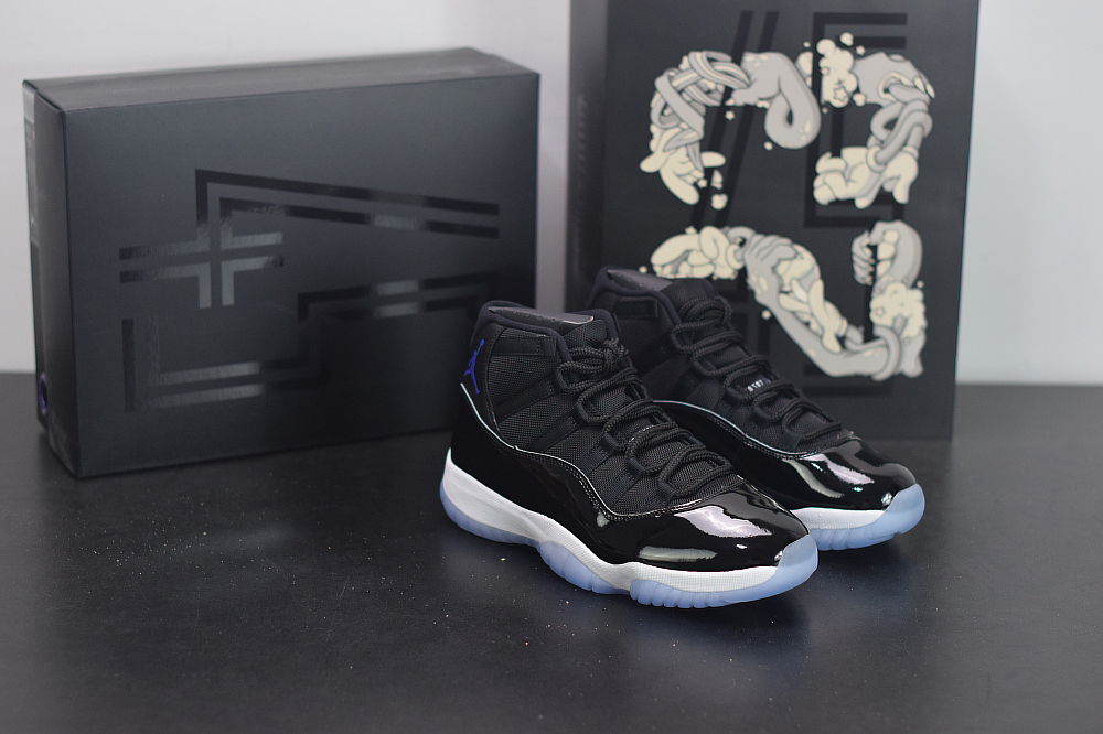 jordan 11 space jam white