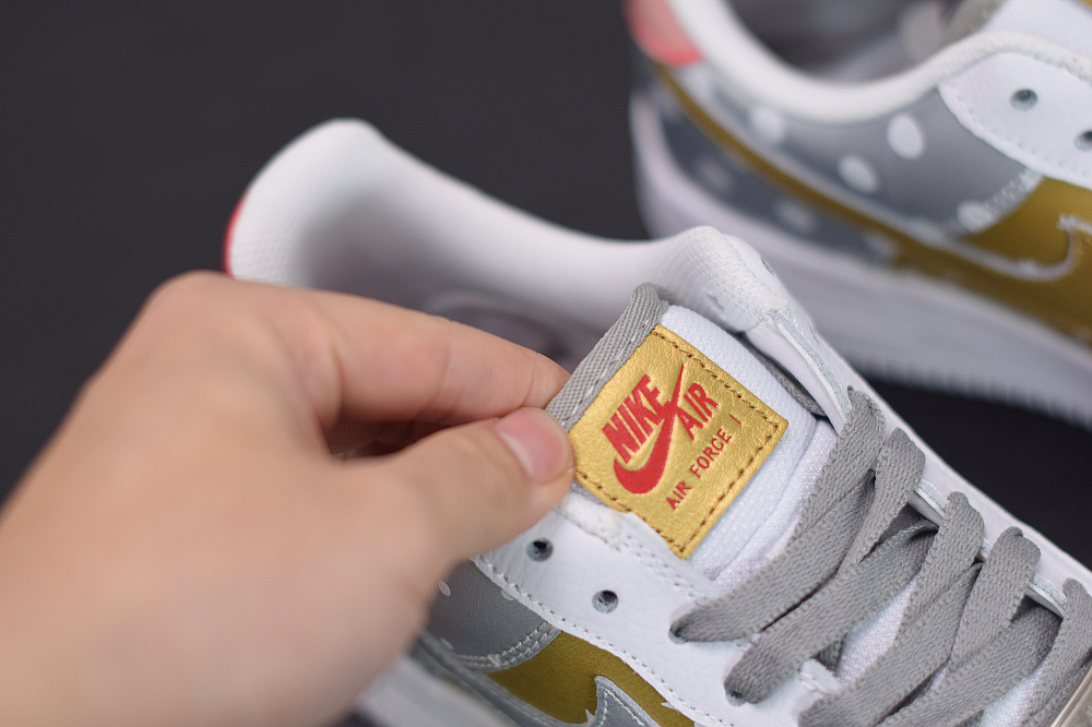 nike air force one metallic silver