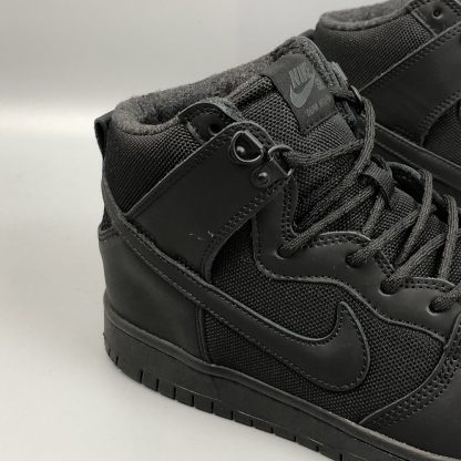 triple black nike dunks