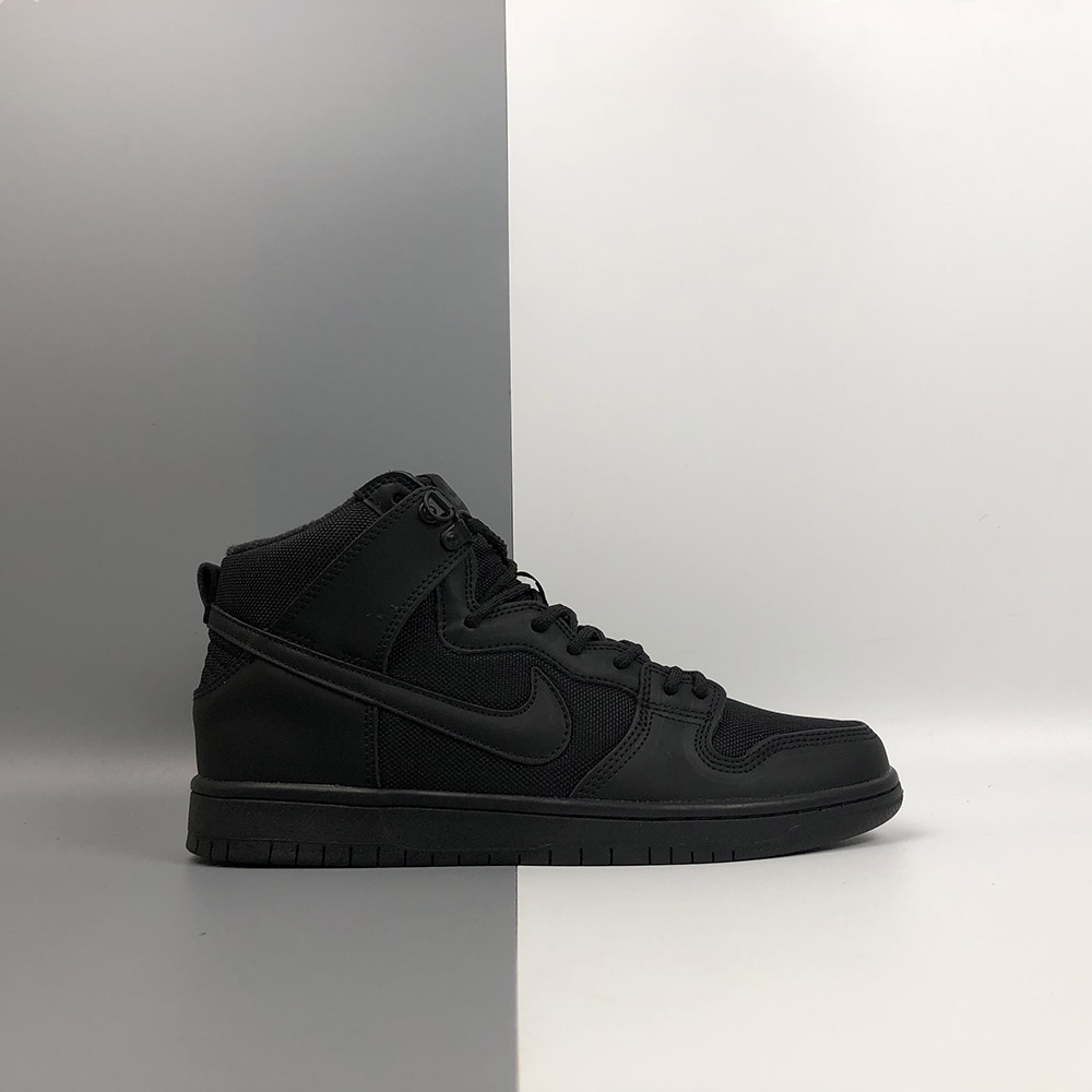 nike sb dunk low triple black