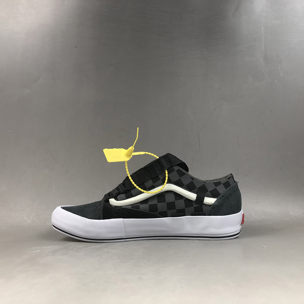 vans old skool black white sale