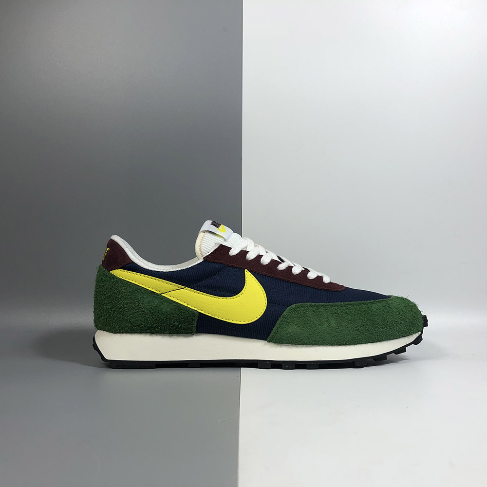 nike daybreak dynamic yellow