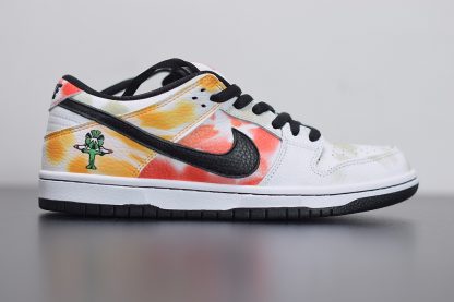 nike sb dunk low raygun white